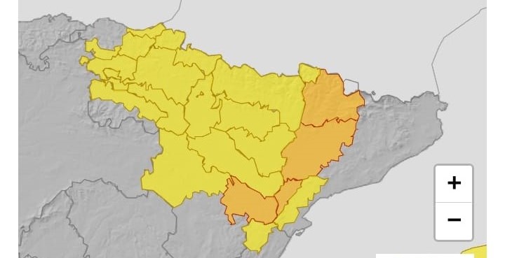 Como consecuencia de los avisos de la AEMet por lluvias intensas, se advierte de la posibilidad de crecidas súbitas en barrancos y cauces menores en Castilla y León (Condado de Treviño, Burgos), País Vasco (Álava), Navarra, La Rioja, Aragón y Cataluña